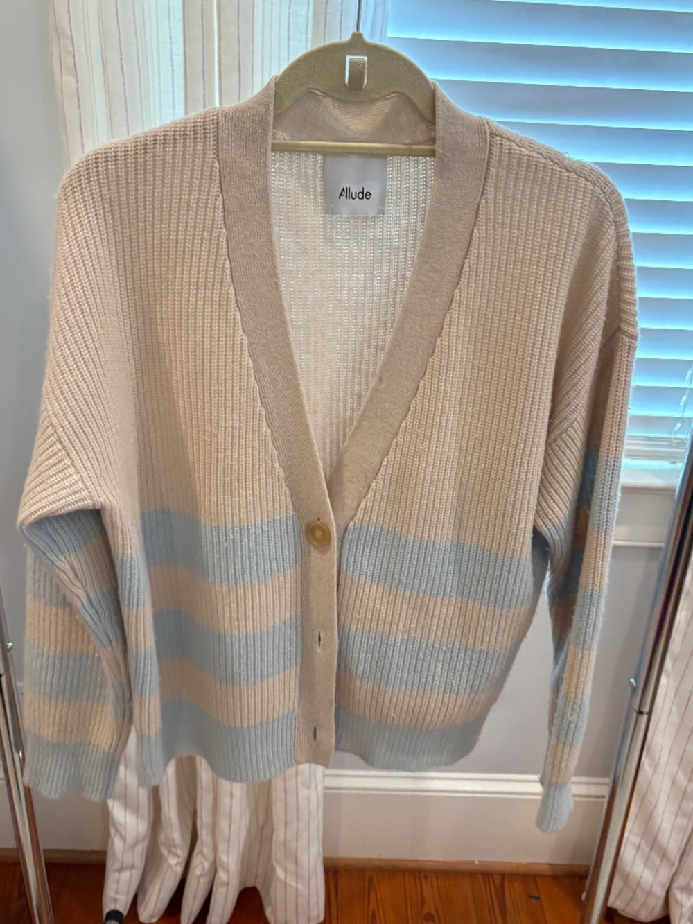 Allude Sweater
